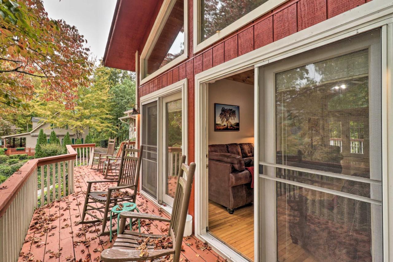 Vila Rustic Red Cabin With Deck In Maggie Valley Club! Exteriér fotografie